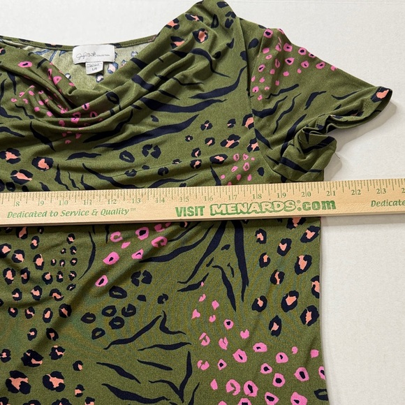 Jaclyn Smith Collection Olive Pink Navy Patterned Women's Blouse - Picture 10 of 12